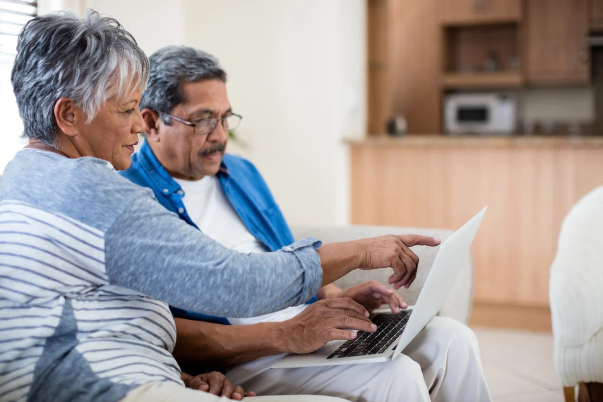 How to Pay for Assisted Living in Wisconsin | Parkside Manor